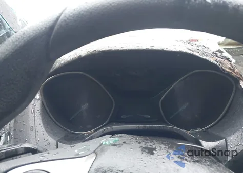 2012 Ford Focus Se z USA, uszkodzony, nr VIN 1FAHP3F2XCL220683